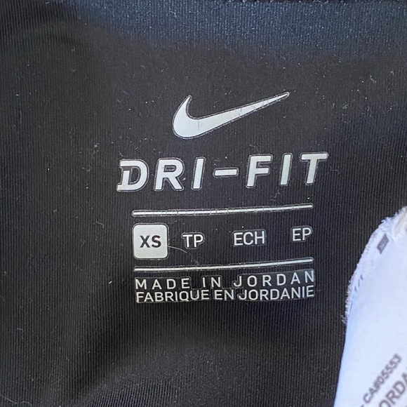 Dry fit Nike leggings size XS
IN A GOOD‎ CONDITION - Picture 5 of 6